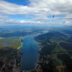 Flugwegposition um 13:16:42: Aufgenommen in der Nähe von Gemeinde Steindorf am Ossiacher See, Österreich in 1404 Meter